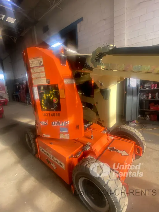 2015 JLG E300AJP Articulating Boom Lift