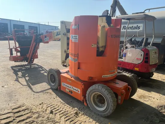 2015 JLG E300AJP Articulating Boom Lift
