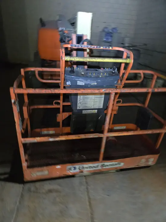 2017 JLG 450AJ Articulating Boom Lift