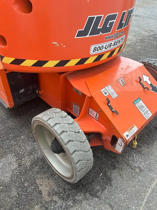 2021 JLG E400AJPN Articulating Boom Lift