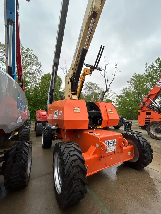 2017 JLG 800S Boom Lift