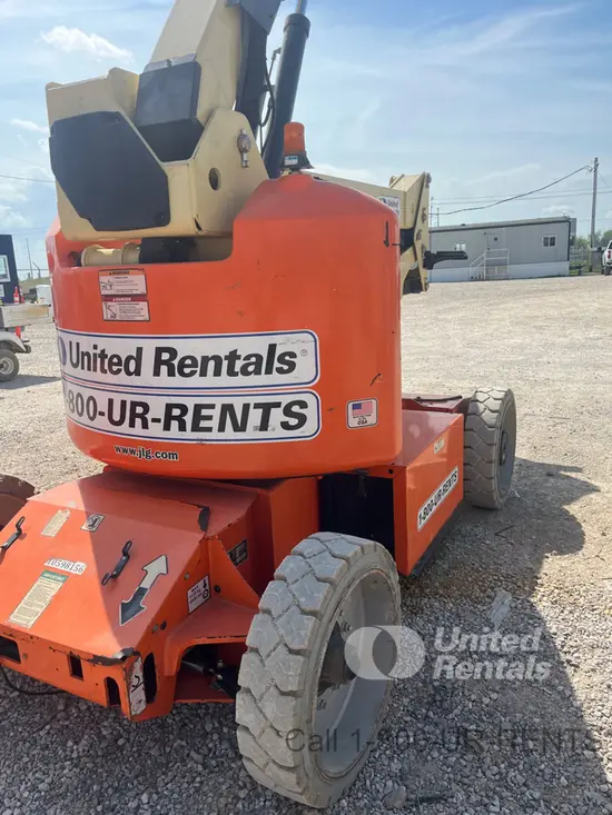 2017 JLG E450AJ Articulating Boom Lift