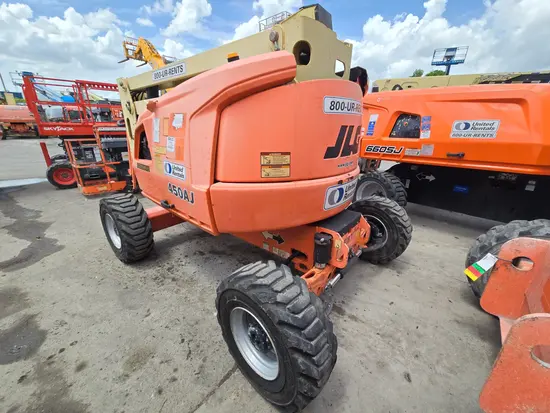 2017 JLG 450AJ Articulating Boom Lift