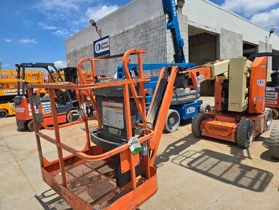 2016 JLG E300AJP Articulating Boom Lift