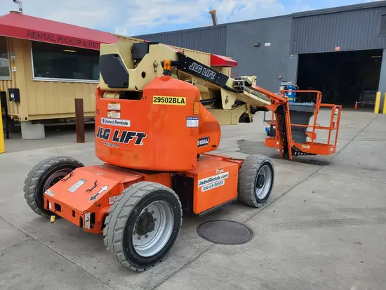 2016 JLG E450AJ Articulating Boom Lift