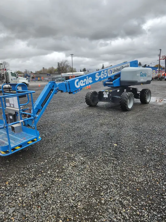 2017 Genie S-65 Boom Lift