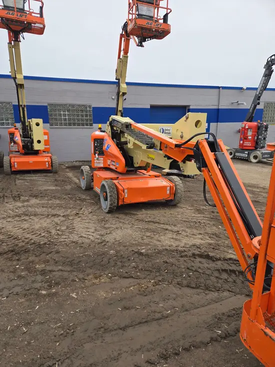 2017 JLG E450AJ Articulating Boom Lift