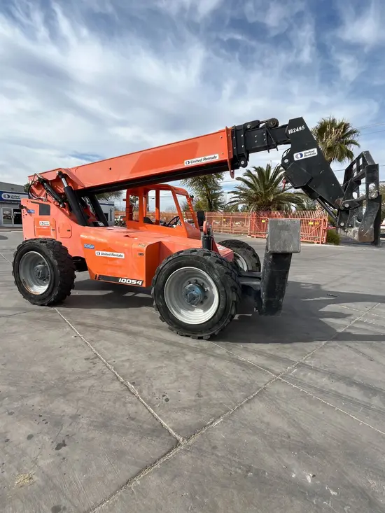 2017 SKYTRAK 10054 Forklift