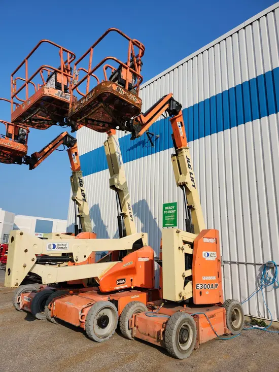 2017 JLG E300AJP Articulating Boom Lift