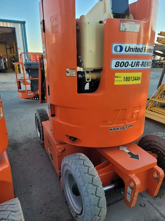 2016 JLG E300AJP Articulating Boom Lift