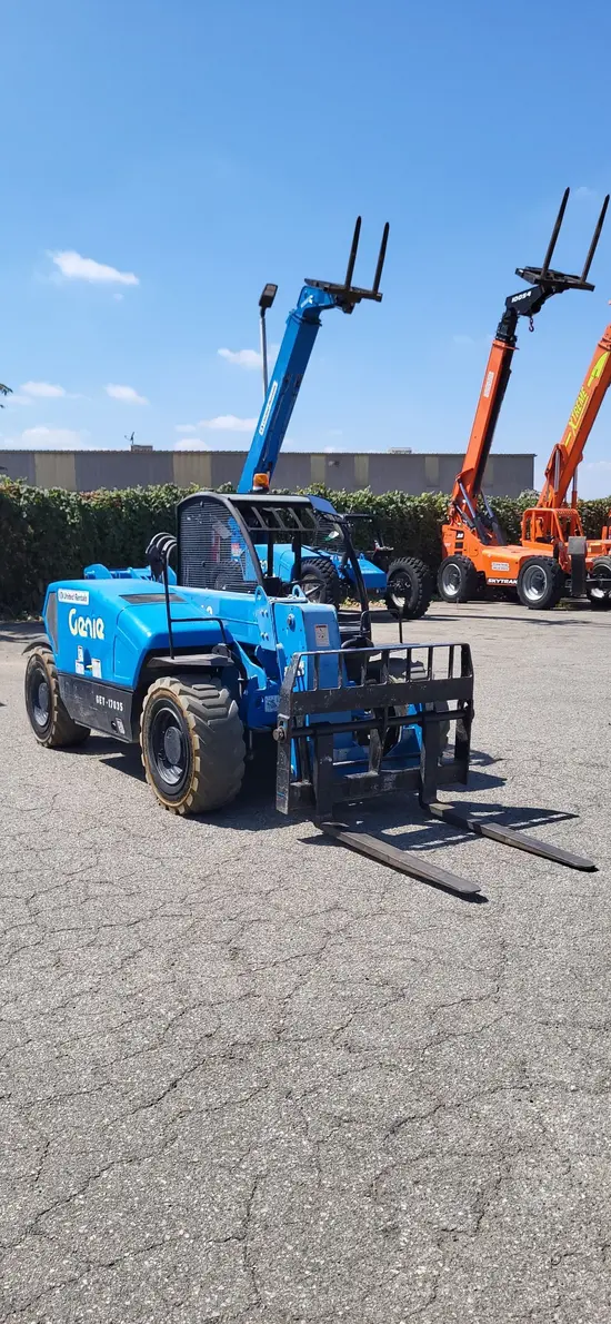 2017 Genie GTH-5519 Forklift