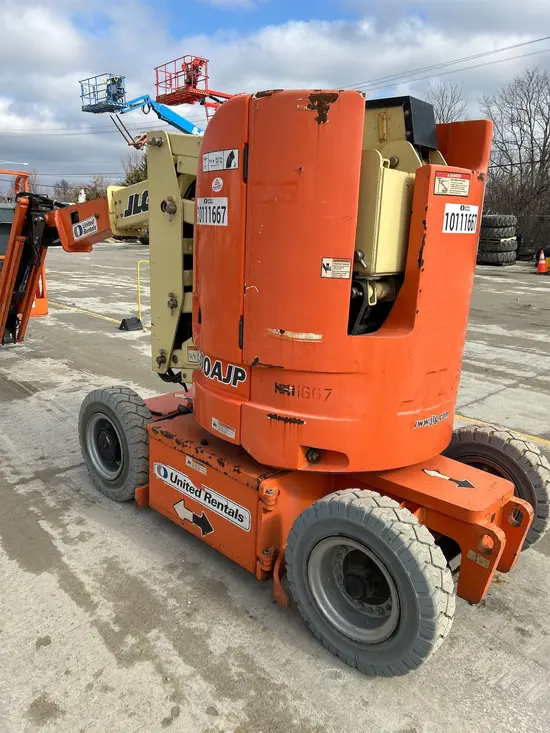 2013 JLG E300AJP Articulating Boom Lift