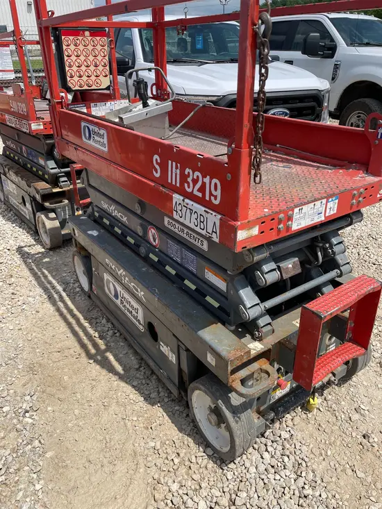 2017 Skyjack SJIII3219 Scissor Lift