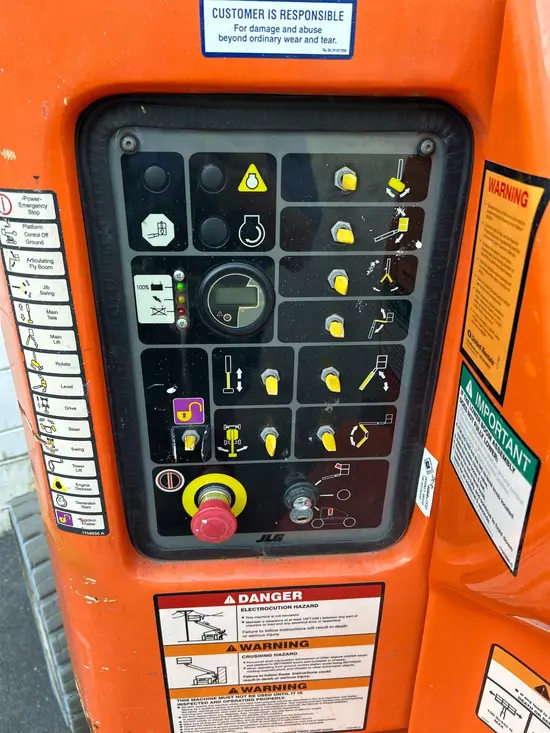 2017 JLG E400AJPN Articulating Boom Lift