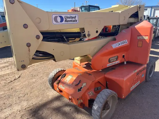 2012 JLG E400AJPN Articulating Boom Lift