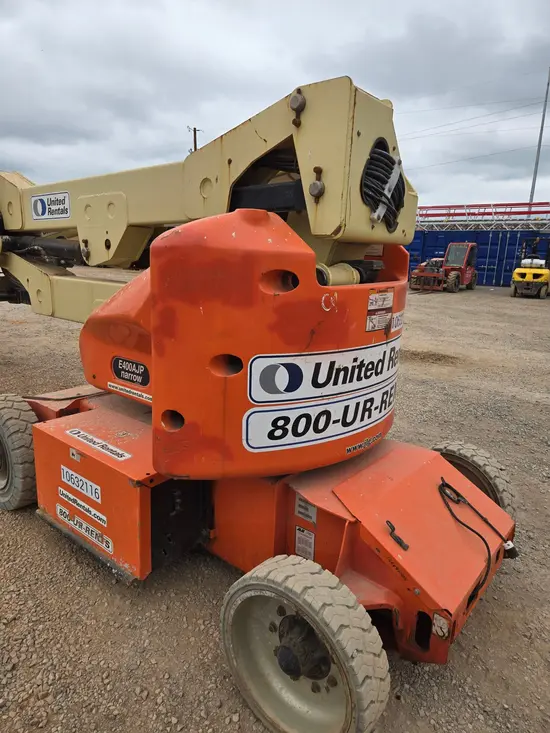 2017 JLG E400AJPN Articulating Boom Lift