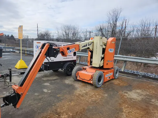 2015 JLG E300AJP Articulating Boom Lift