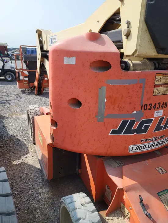 2015 JLG E400AJPN Articulating Boom Lift