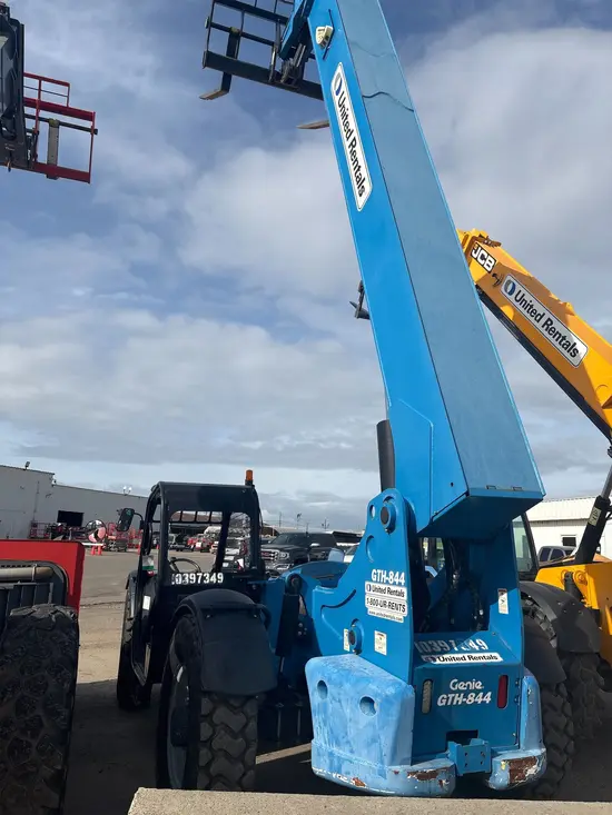 2015 Genie GTH-844 Forklift