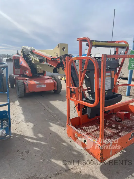 2018 JLG E450AJ Articulating Boom Lift