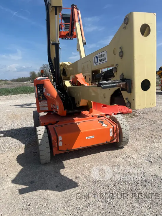 2017 JLG E450AJ Articulating Boom Lift
