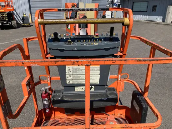 2018 JLG E300AJP Articulating Boom Lift