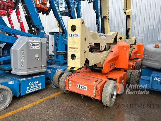 2015 JLG E400AJPN Articulating Boom Lift