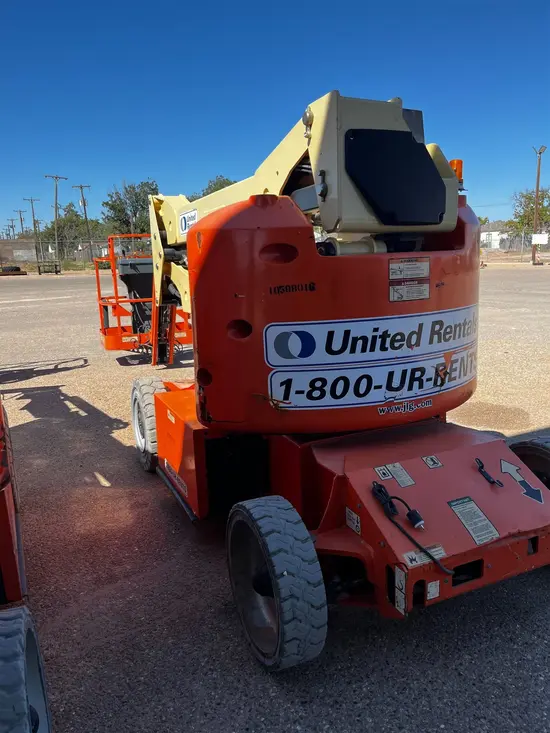 2017 JLG E400AJPN Articulating Boom Lift