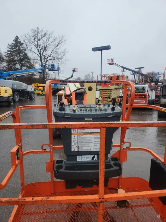 2016 JLG E450AJ Articulating Boom Lift