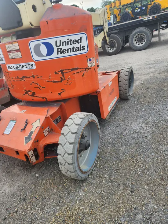 2016 JLG E450AJ Articulating Boom Lift