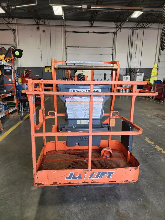2017 JLG E300AJP Articulating Boom Lift