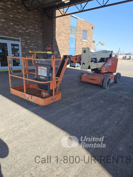 2015 JLG E450AJ Articulating Boom Lift