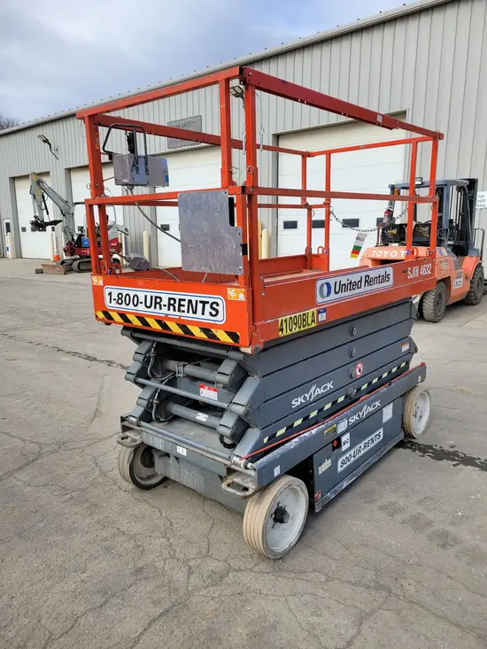 2017 Skyjack SJIII4632 Scissor Lift