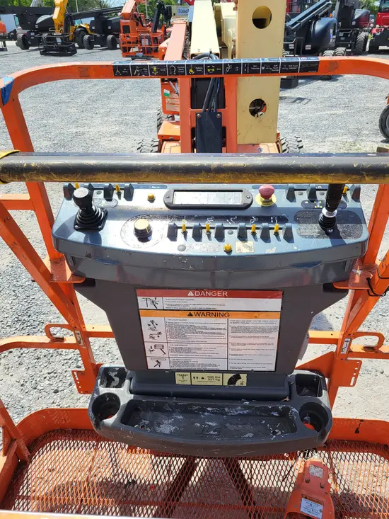 2016 JLG E450AJ Articulating Boom Lift