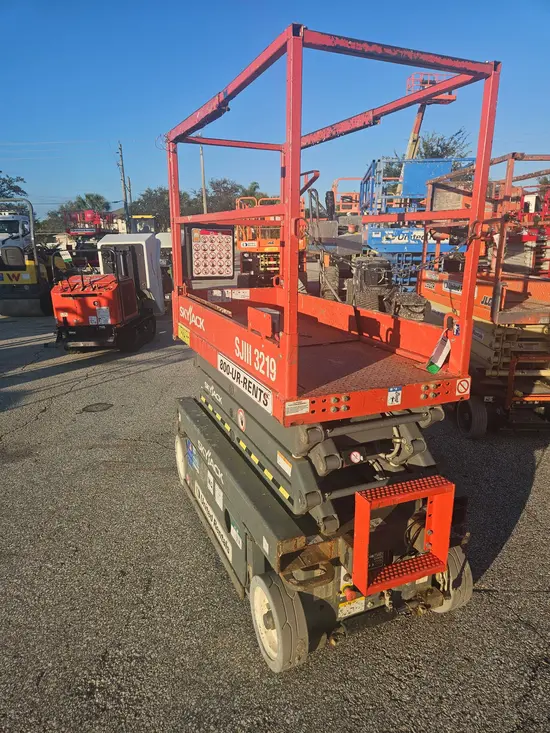2017 Skyjack SJIII3219 Scissor Lift