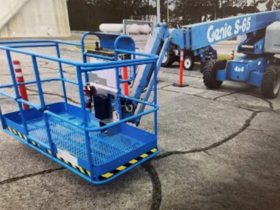2013 Genie S-65 Boom Lift