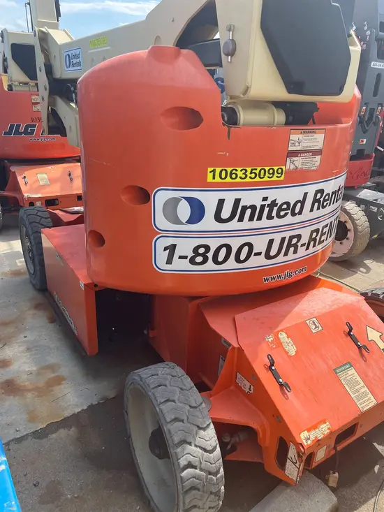 2017 JLG E400AJPN Articulating Boom Lift