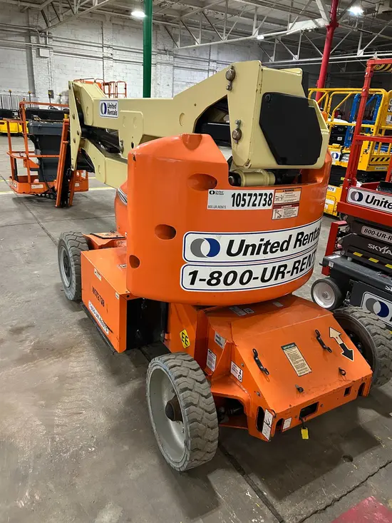 2017 JLG E400AJPN Articulating Boom Lift