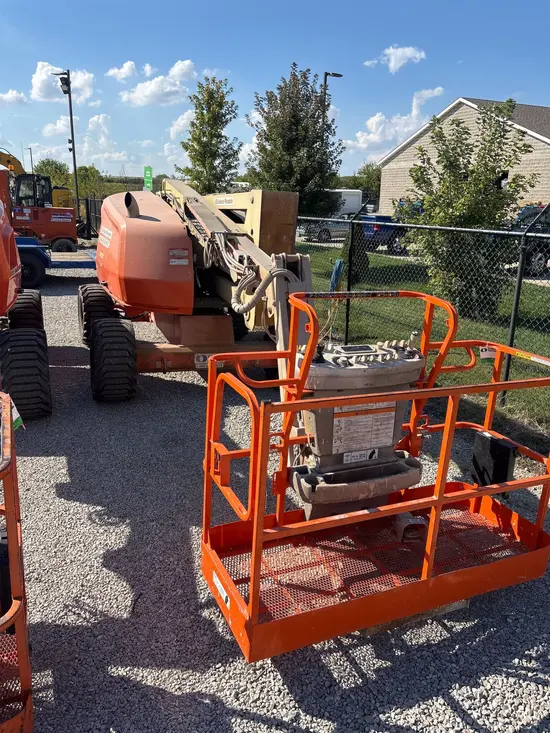 2017 JLG 450AJ Articulating Boom Lift
