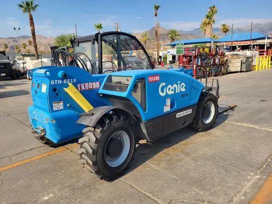 2017 Genie GTH-5519 Forklift