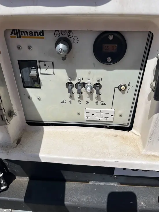 2017 Allmand NL5000 Portable Light Tower