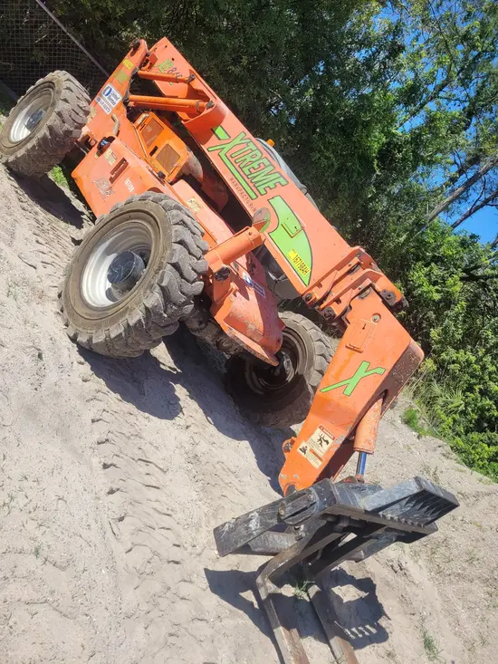 2016 XTREME XR842 Forklift