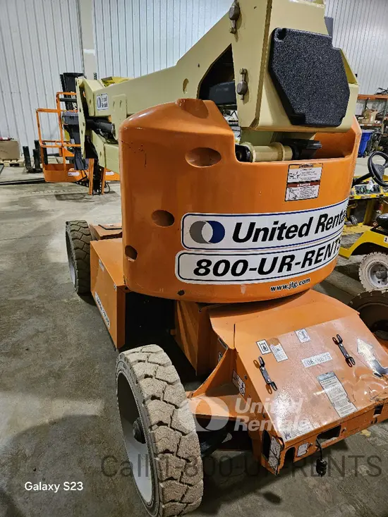 2017 JLG E450AJ Articulating Boom Lift