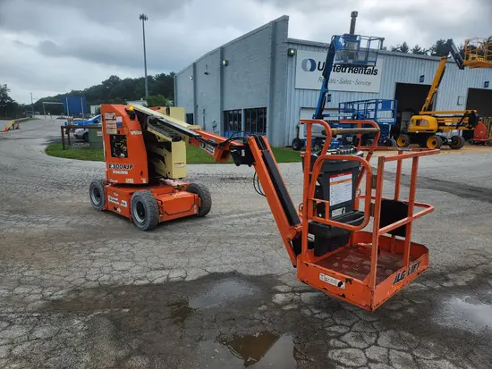 2018 JLG E300AJP Articulating Boom Lift