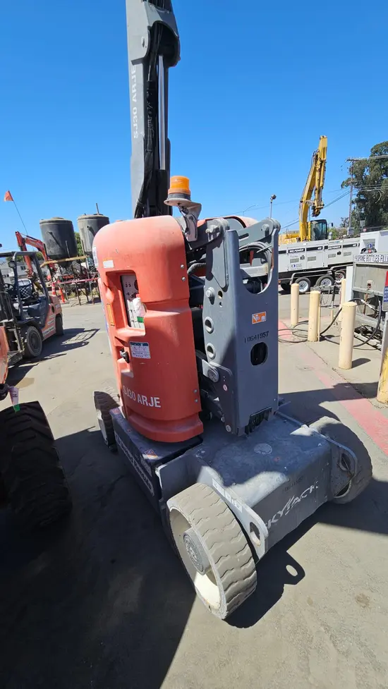 2017 Skyjack SJ30ARJE Articulating Boom Lift