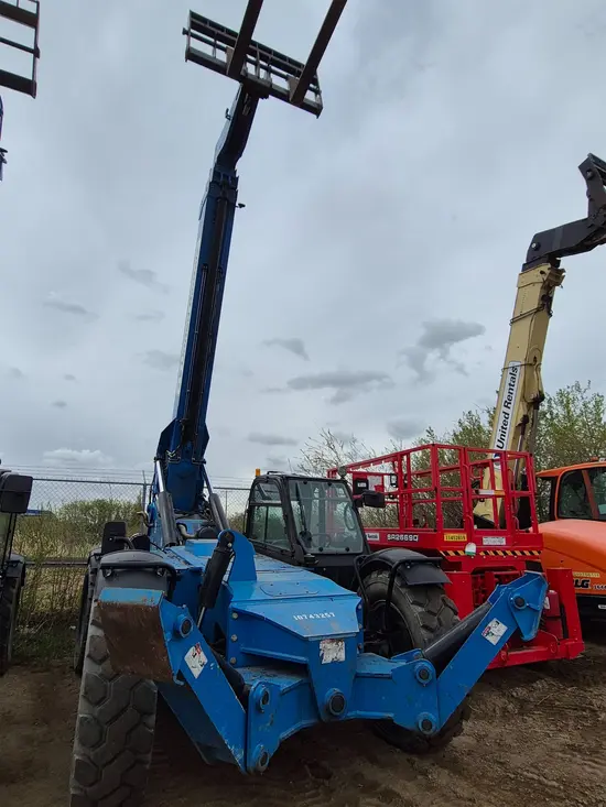 2018 Genie GTH-1056 Forklift