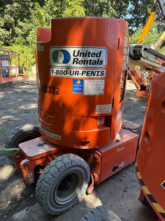 2016 JLG E300AJP Articulating Boom Lift