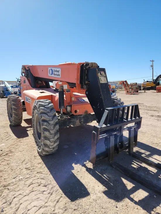 2016 SKYTRAK 8042 Forklift