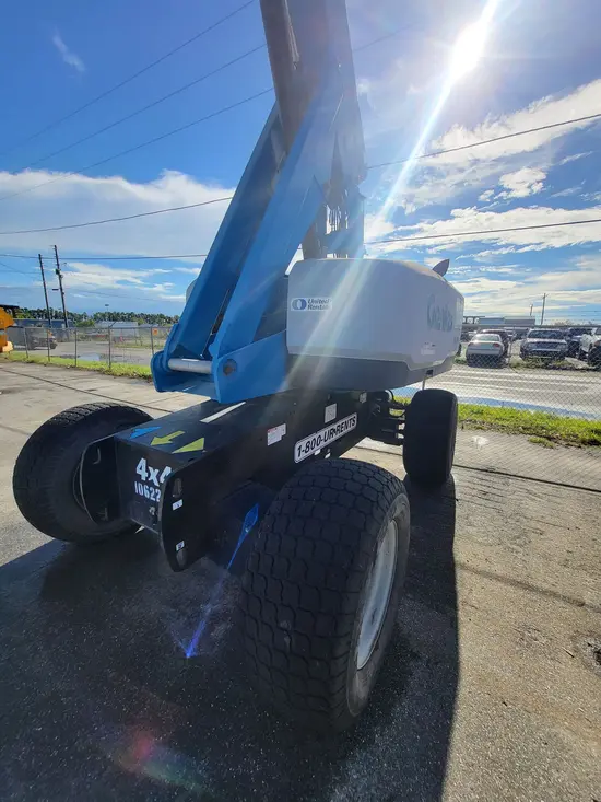 2017 Genie S-60X Boom Lift