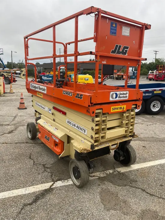 2017 JLG 3246ES Scissor Lift